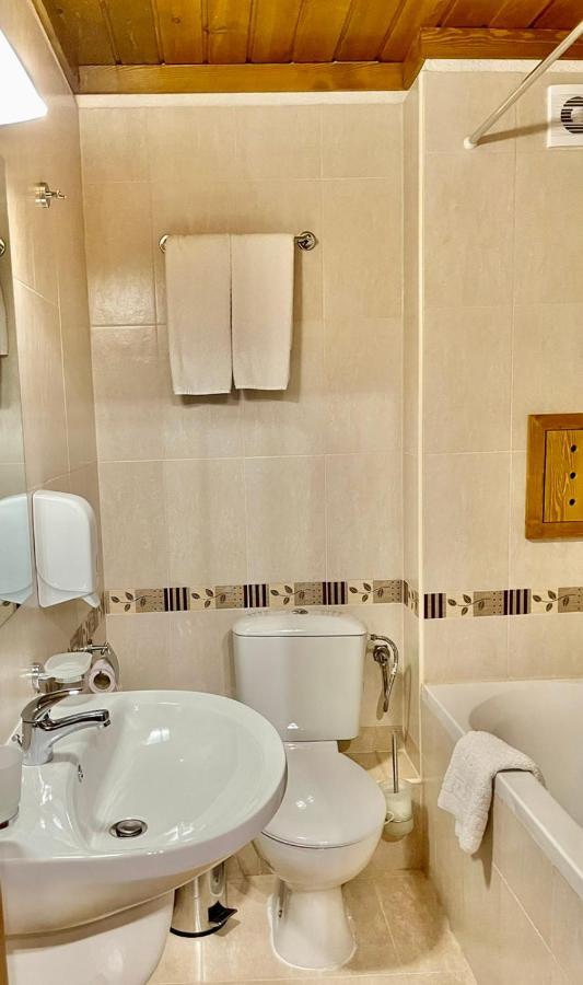 Pirin Golf Private Apartments & Studios Razlog Eksteriør bilde
